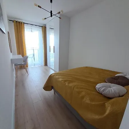 Aleje Jozefa Pilsudskiego Apartment
